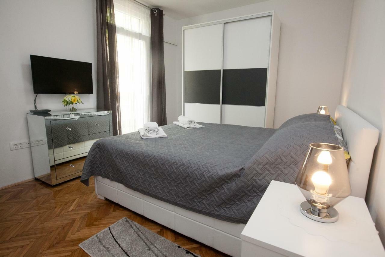 Downtown Apartment Kole Zadar Exterior photo